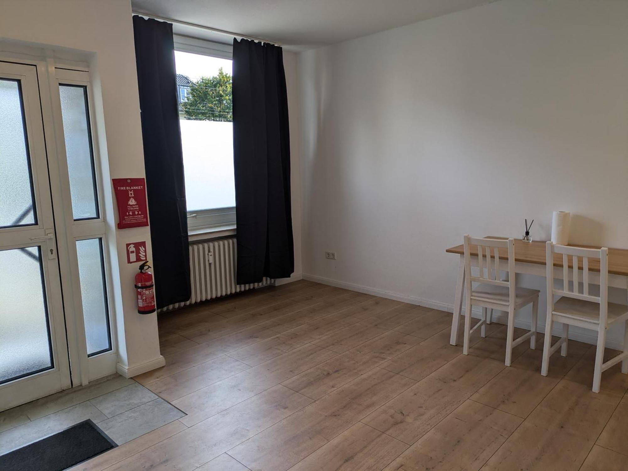 Interaktiv Appartements In Ratingen - Duesseldorferstrasse Bagian luar foto