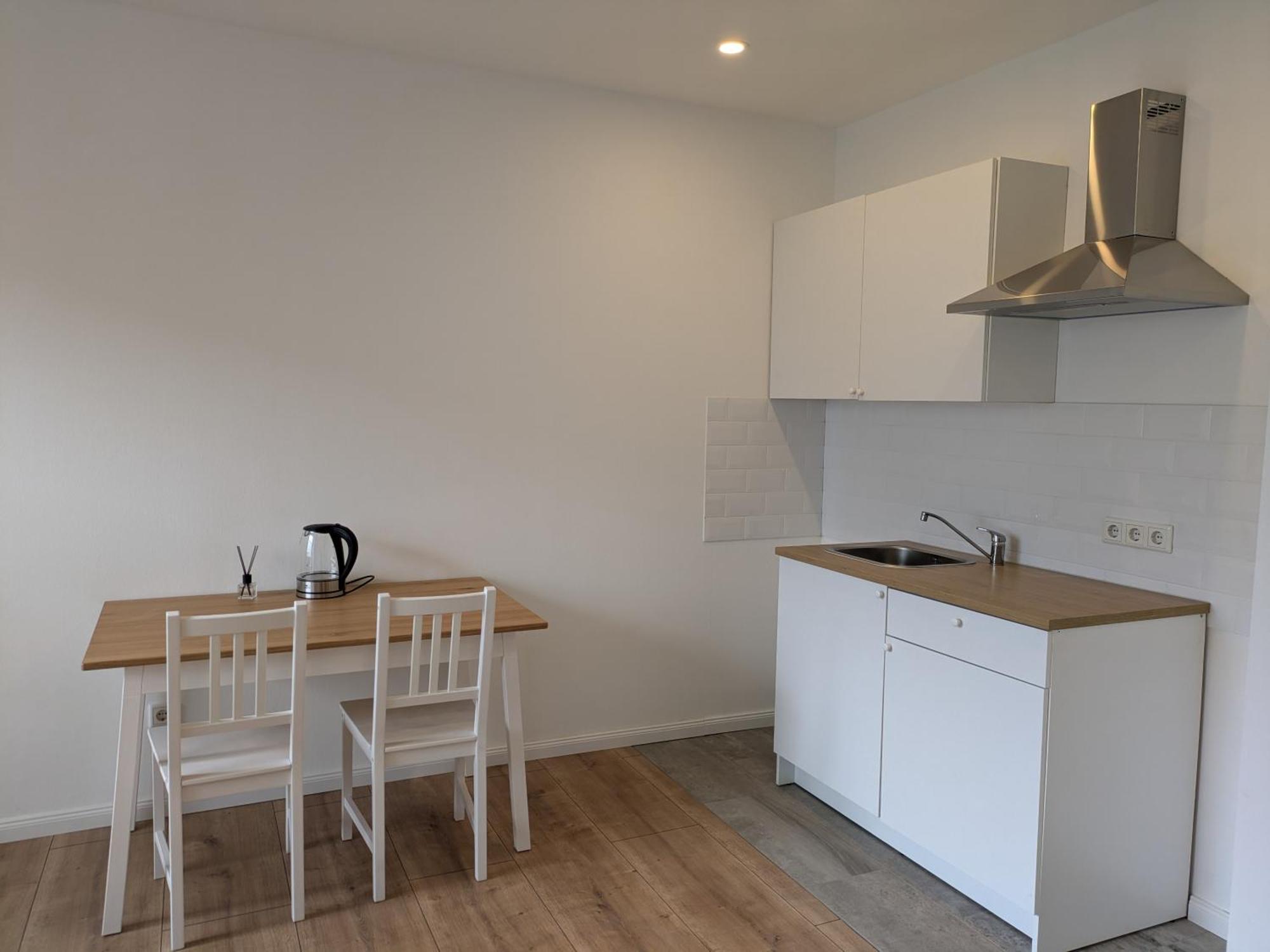 Interaktiv Appartements In Ratingen - Duesseldorferstrasse Bagian luar foto